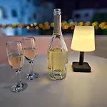 Stylish 1br Apt, Pool Views, Private Patio, 1min Walk To Gym * 파포스