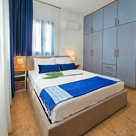 Stylish 1br Apt, Pool Views, Private Patio, 1min Walk To Gym 아파트 *