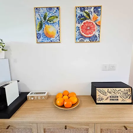 Stylish 1br Apt, Pool Views, Private Patio, 1min Walk To Gym *